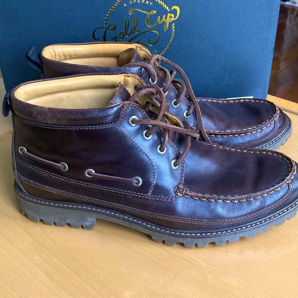 Sperry Lug Chukka Gold Cup sz11